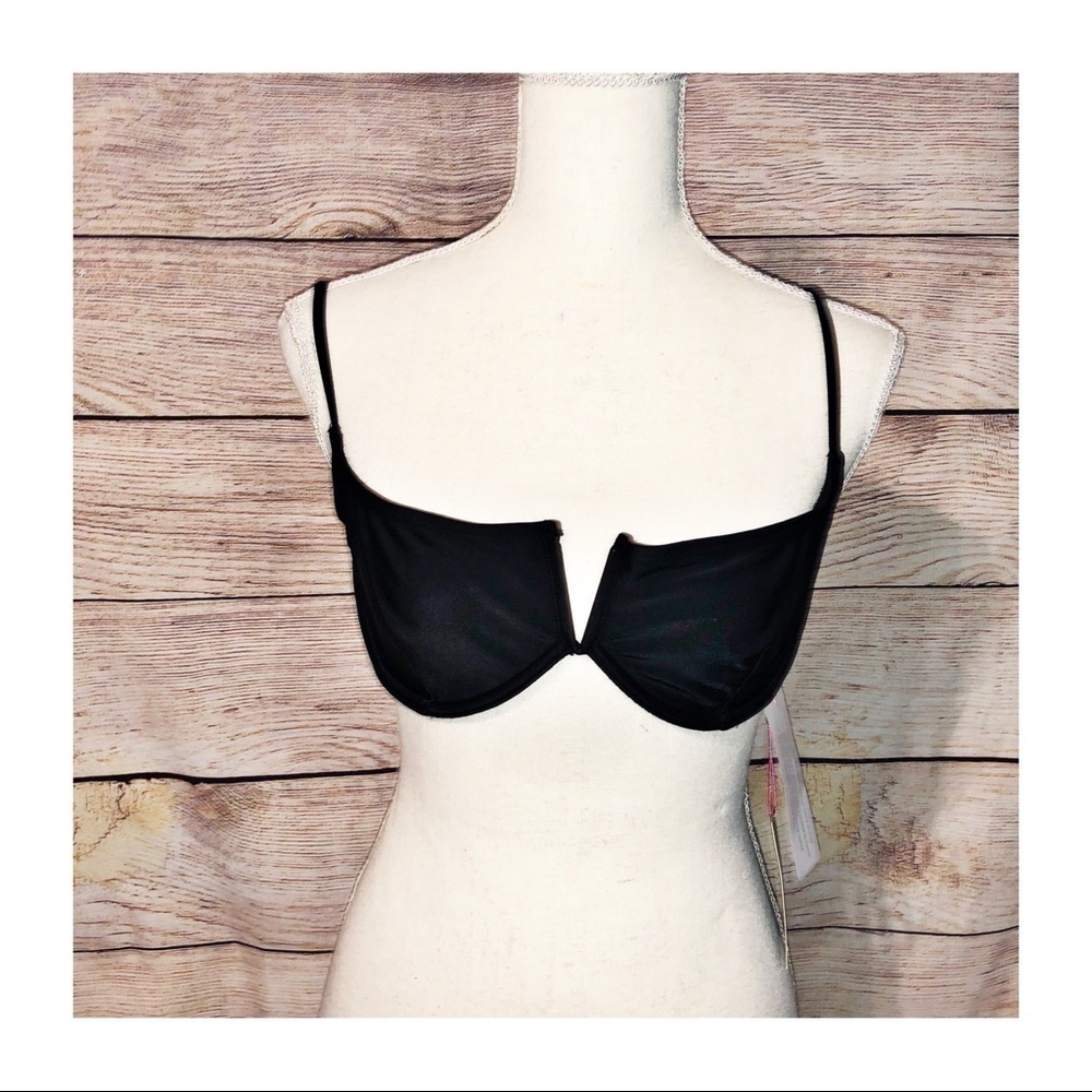NWT South Beach monowire Black Bikini Top  Size 10
